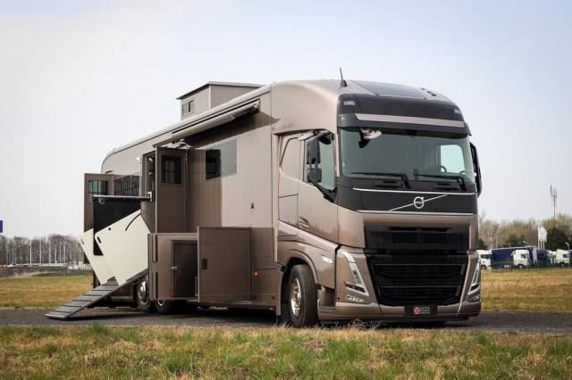 Camión para caballos Volvo VOLVO FH 500 Luxe Interhorse 2024 Nuevo